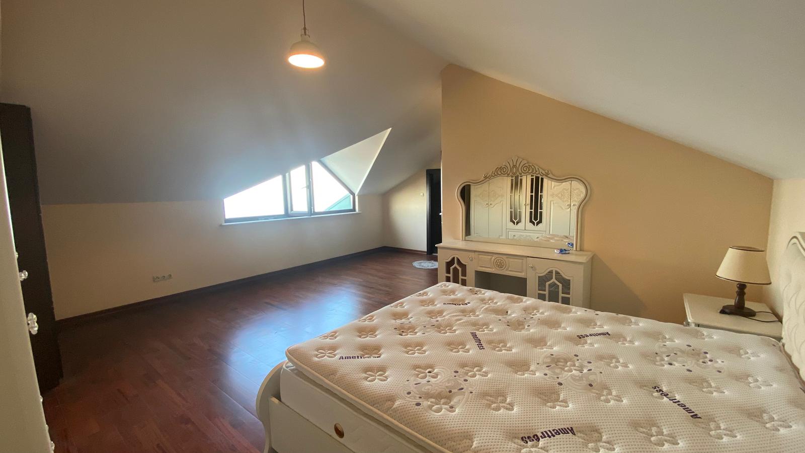 YALINCAK PARK EVLER 2'DE SATILIK TRİPLEKS VİLLA